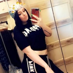 Meet your Posher, Karinne